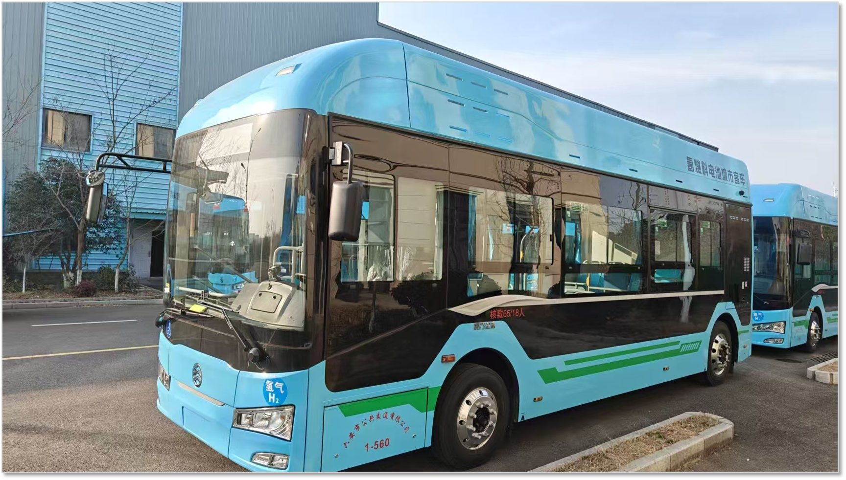 2025年终答卷 | 盘毂“地铁巴士”创新驱动城市出行新范式