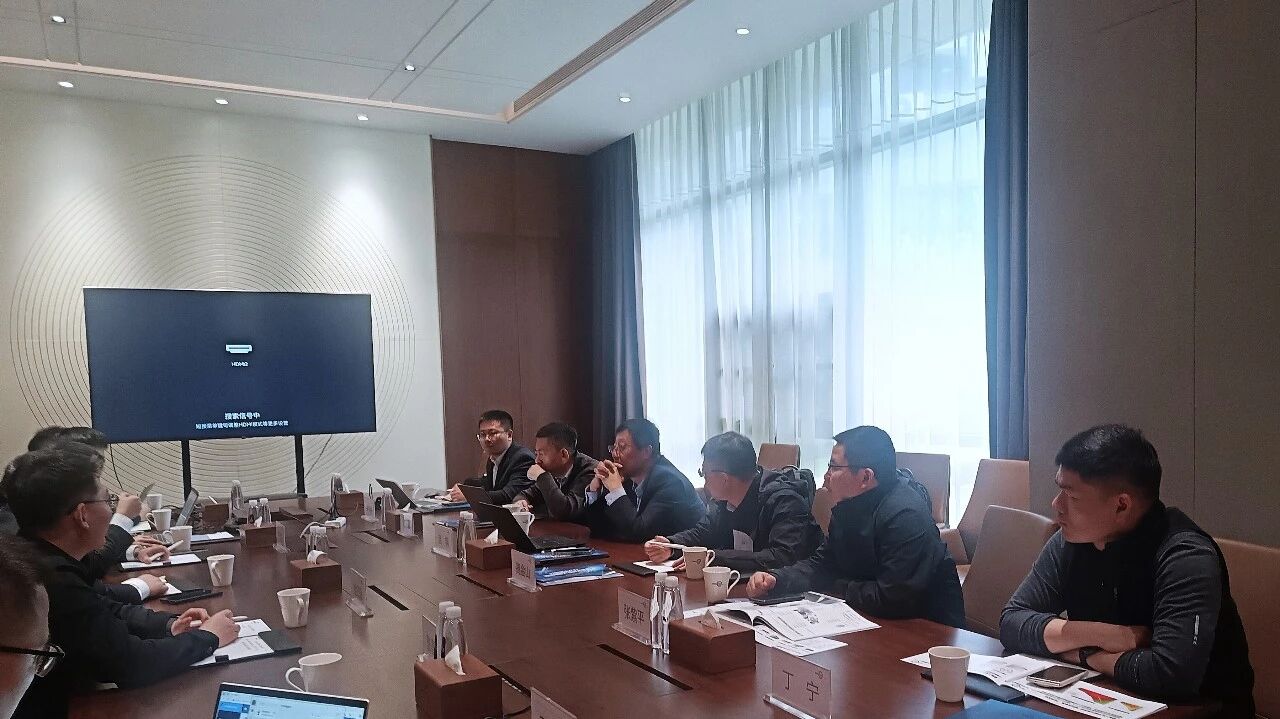 金风科技党委书记、董事长兼总工程师武钢一行莅临盘毂考察交流