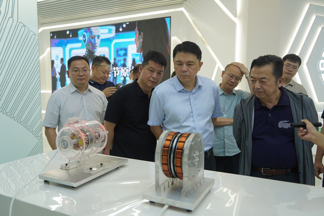 权威认证加持 携手聚力共赢 | 船级社与多家造船企业莅临盘毂考察授牌、战略签约 权威认证加持 携手聚力共赢 | 船级社与多家造船企业莅临盘毂考察授牌、战略签约