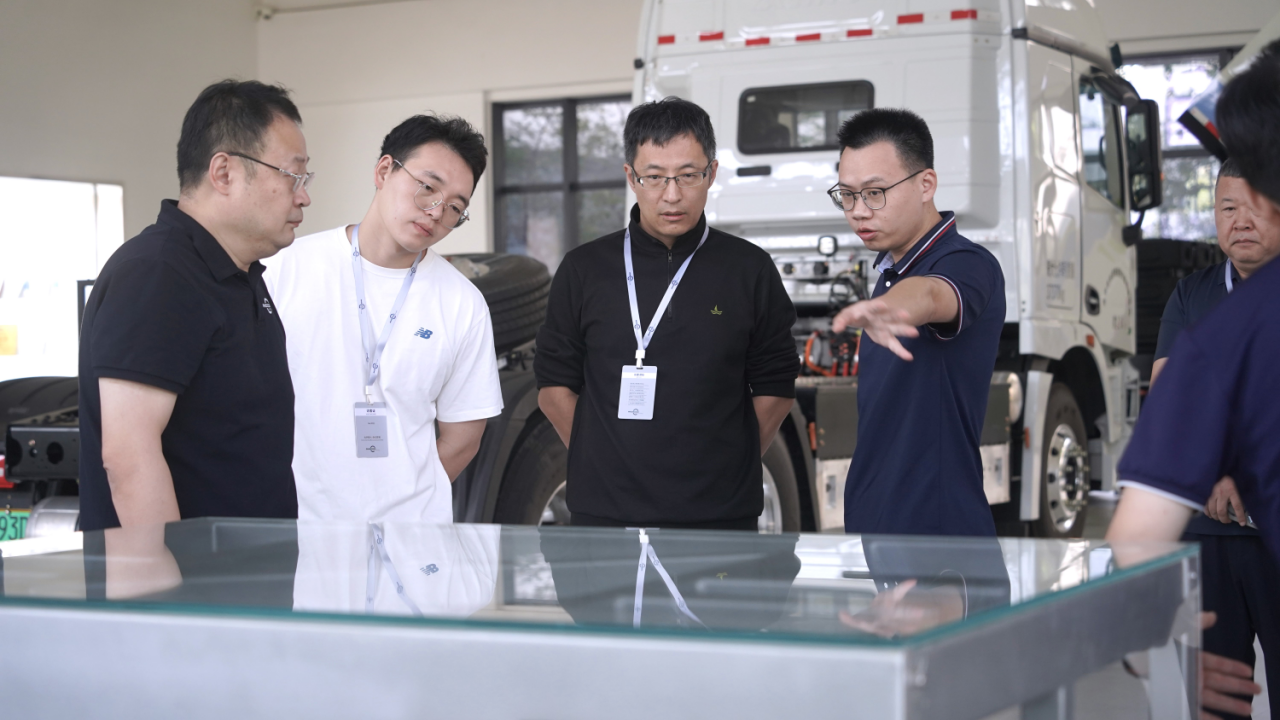 电动汽车用轴向磁通电机标准化领航研究项目启动会在盘毂召开