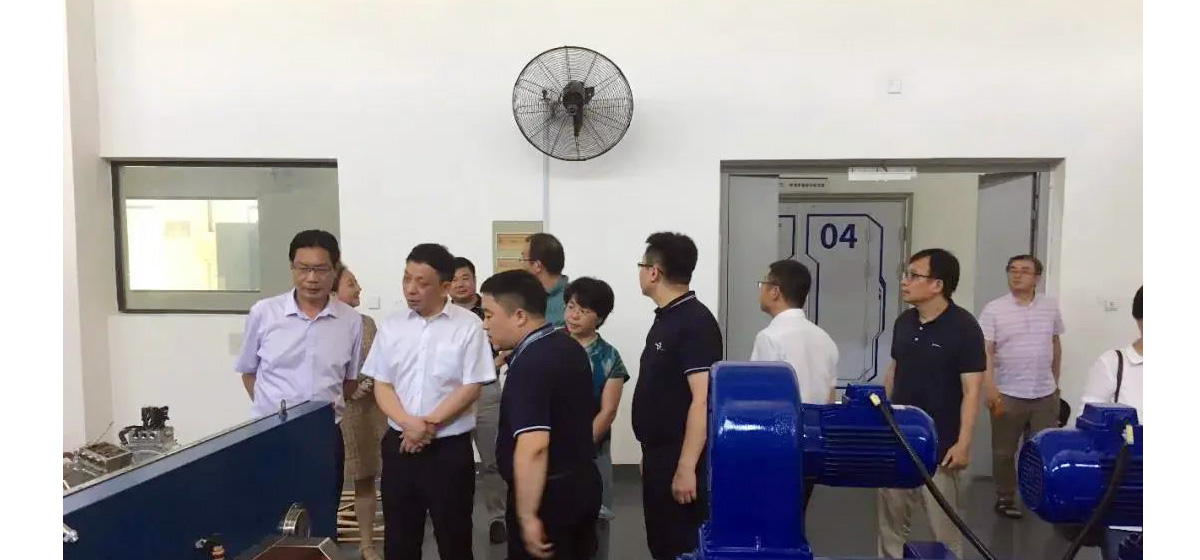 省工商联党组成员、副主席林建良一行赴金华开展“三服务”