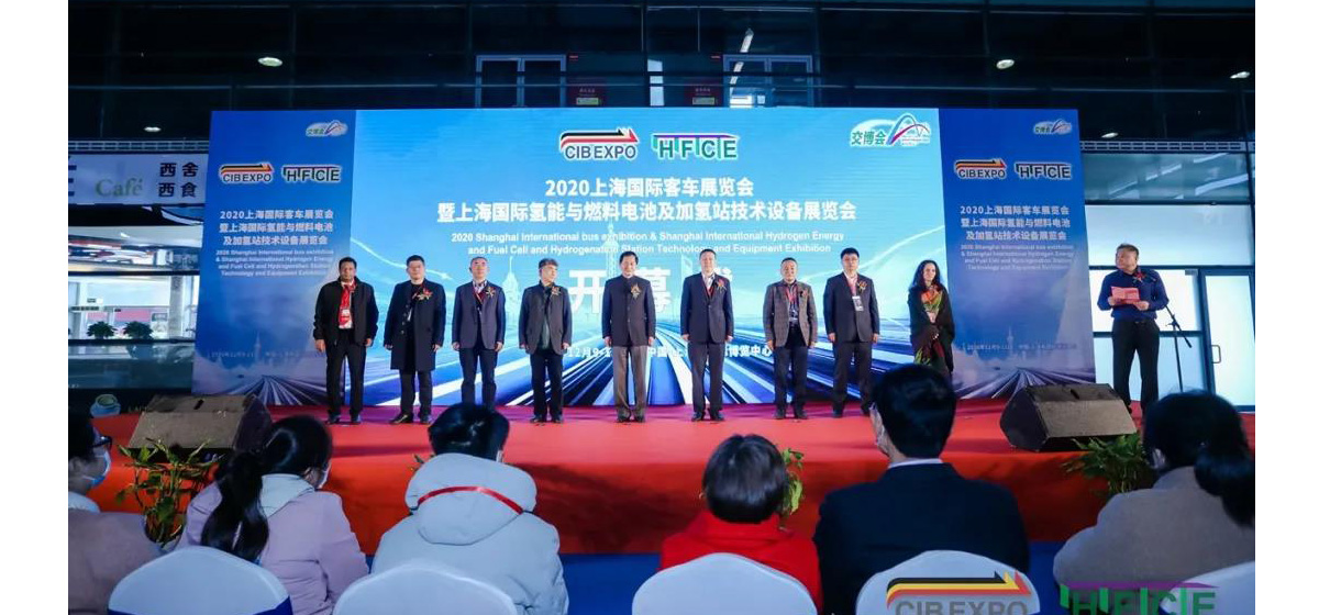 创新驱动 智造升级——地铁巴士亮相上海国际客车展