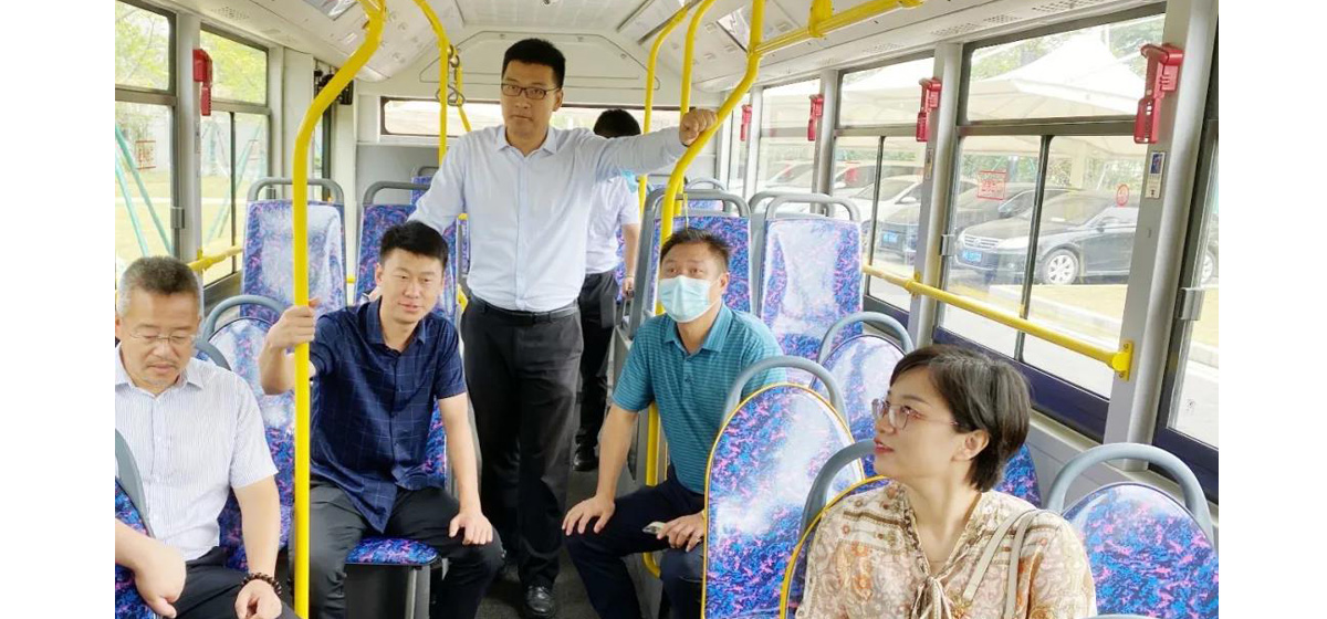 侨银股份副总裁周丹华女士一行参观盘毂动力