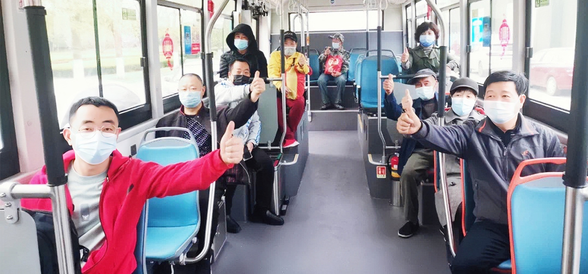 服务百姓，低碳出行，“地铁巴士”让烟台市民乘坐更安全，更舒适！