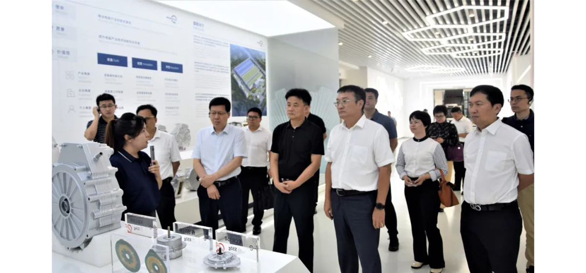 乐东县委书记孙世文、海南省工信厅总工程师黄家林一行莅临盘毂调研