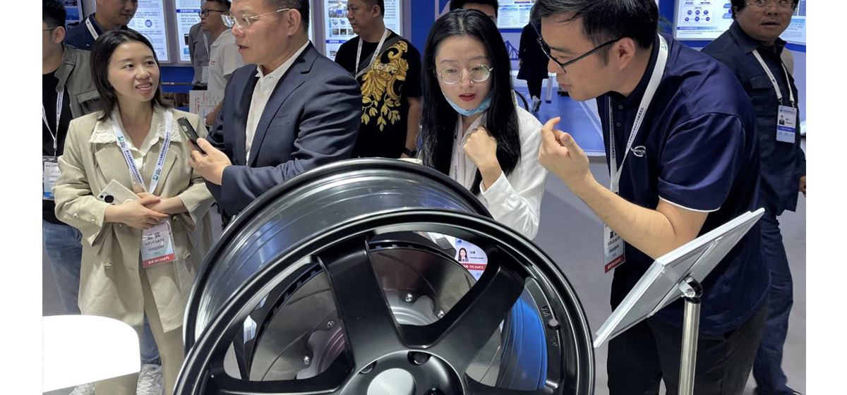 创新引领|盘毂轮毂电驱动全新亮相国际交通技术与设备展览会