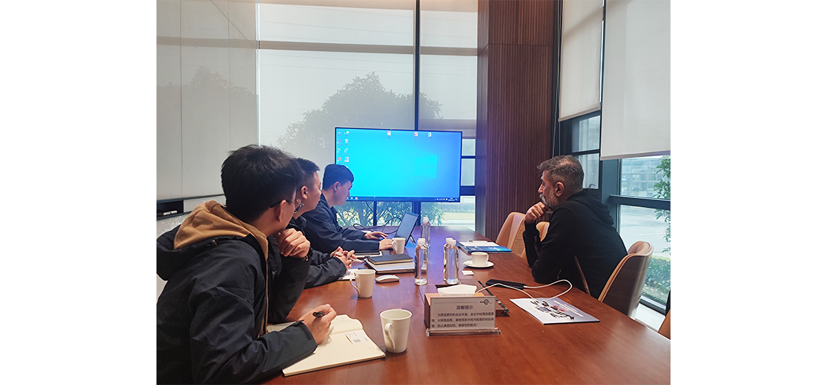 IMECAR公司CEO莅临盘毂参观调研
