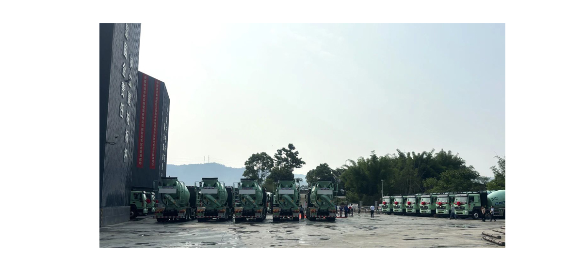再交20台！盘毂“倍动力”电驱动新能源搅拌车批量交付成都嘉诚商砼
